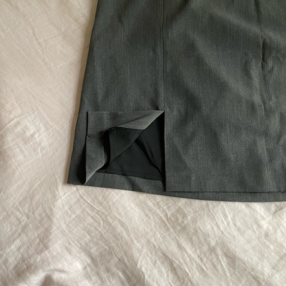 Djerf Avenue Must Have Mini Skirt - Picture 2 of 5